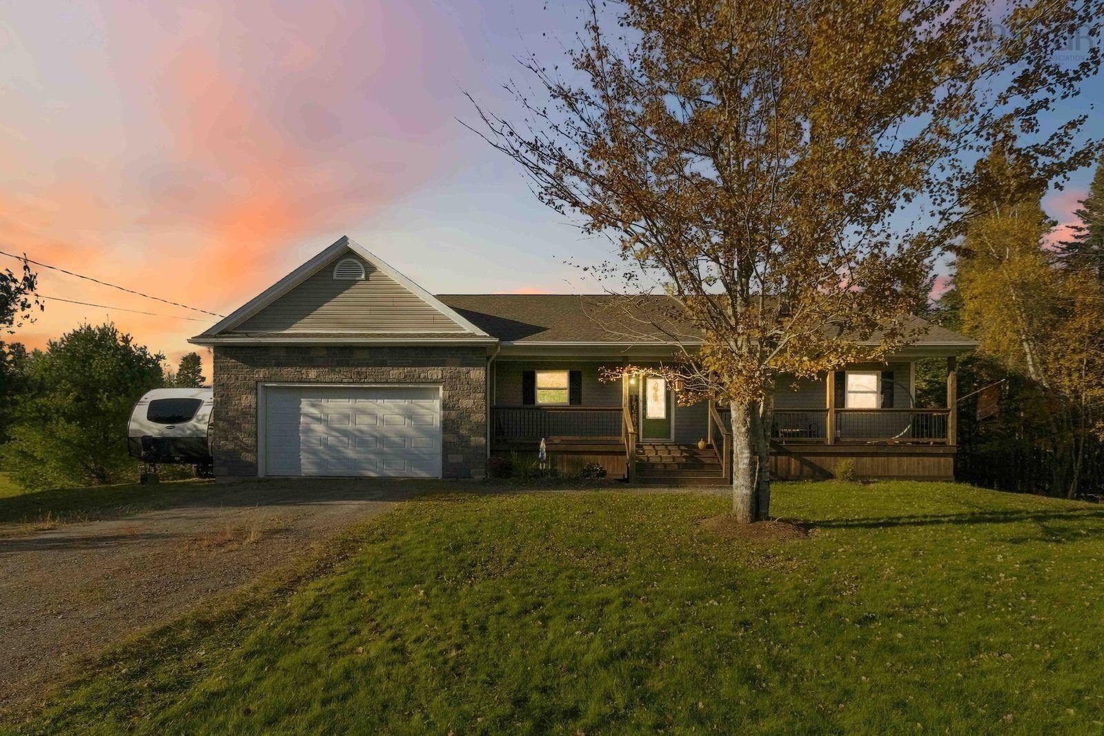 Property Photo:  145 Meadow View Way Ns  NS B2S 3K1 
