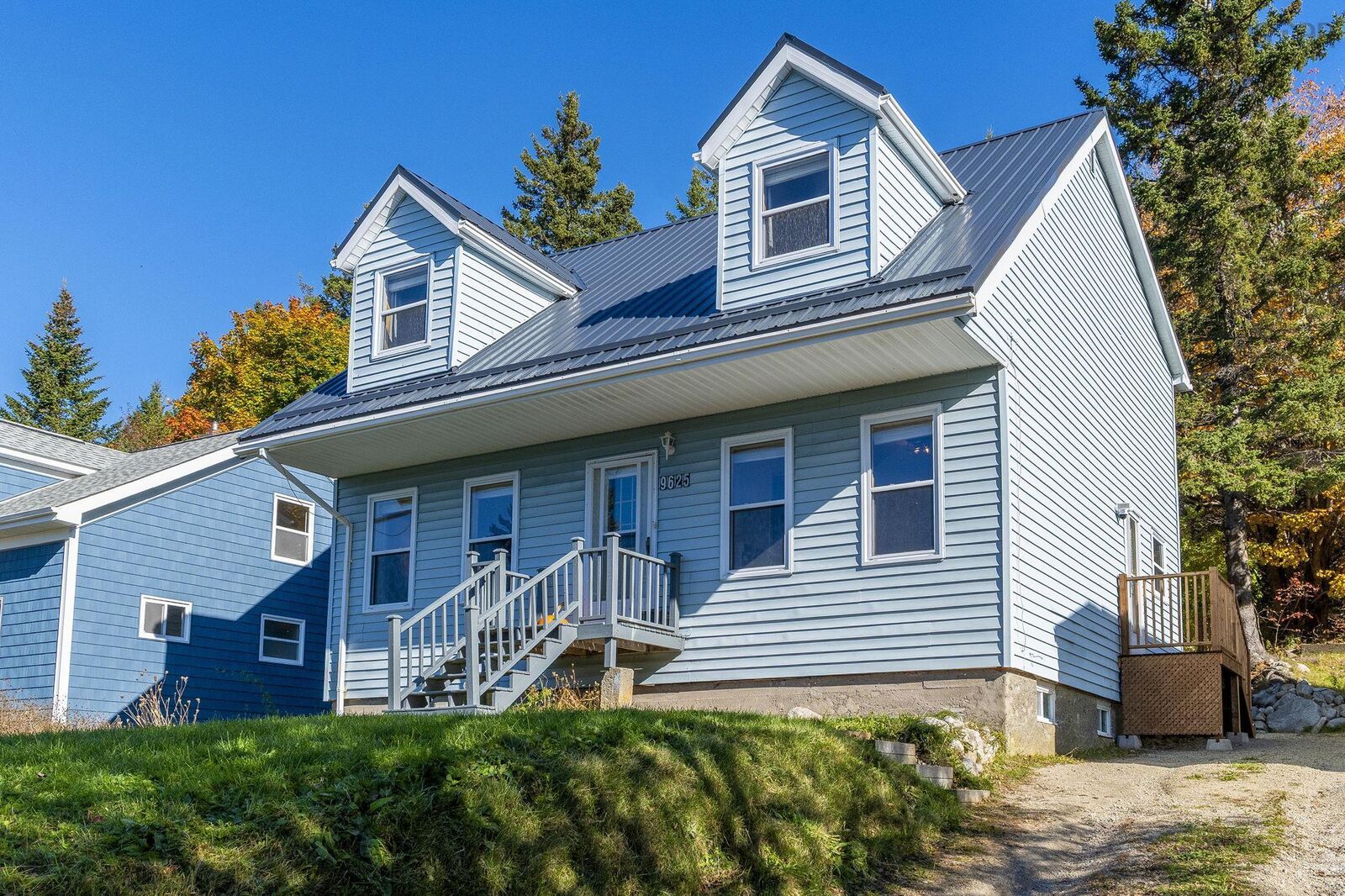 Property Photo: 9625 St Margarets Bay Rd NS B0J 1T0
