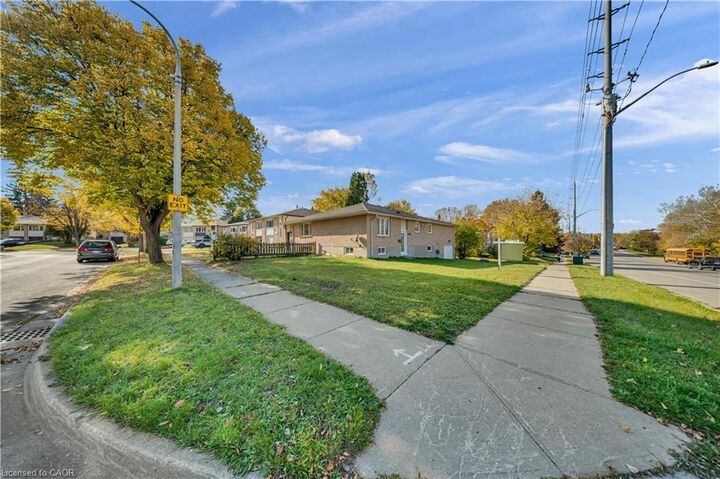 Property Photo: 797 Doon Village Road ON N2P 1A1