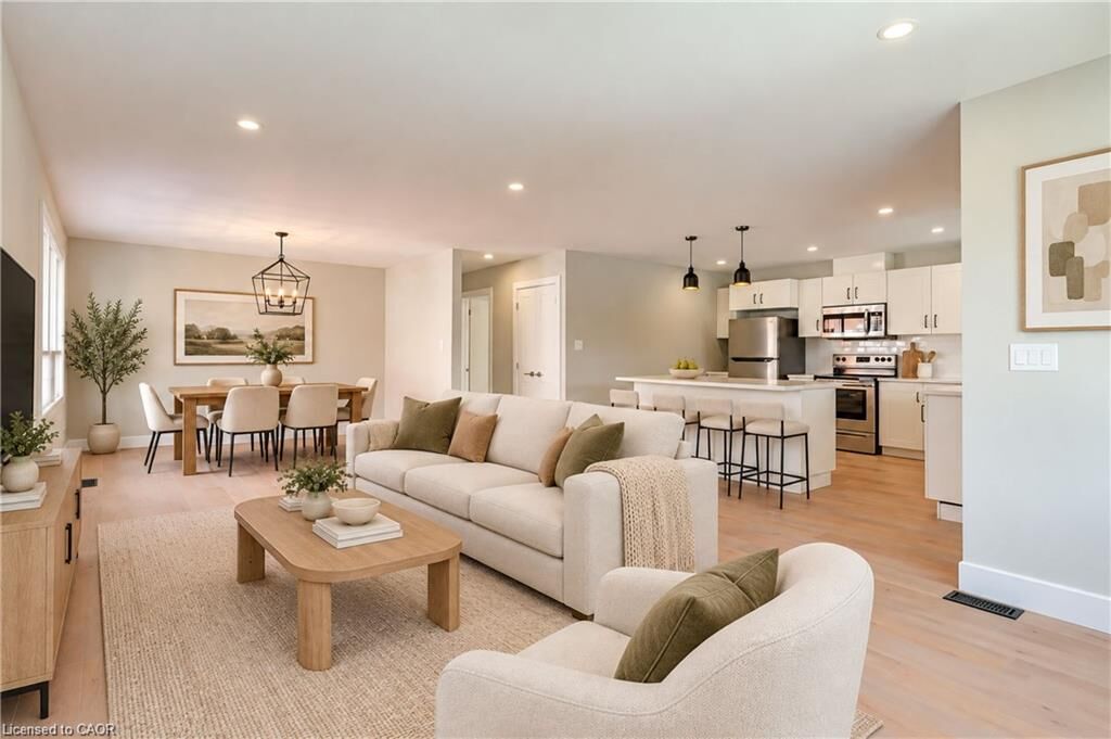 Property Photo:  155 Doon Road Upper  ON N2G 3E1 