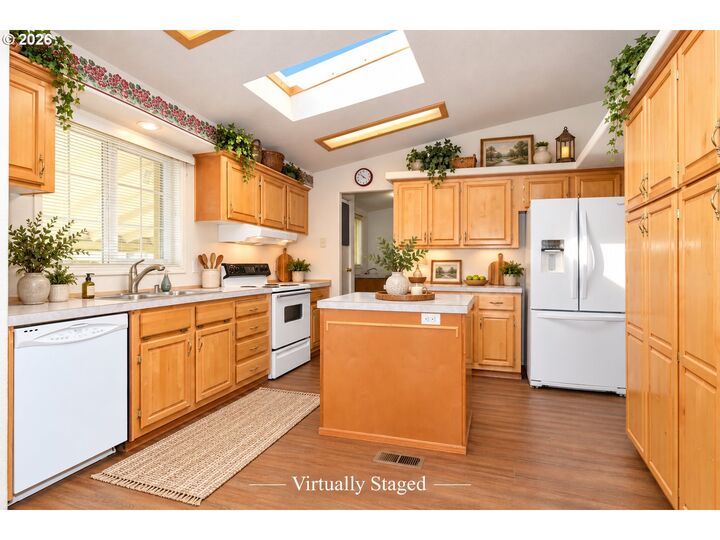 Property Photo: 1949 SE Palmquist Rd 091 OR 97080