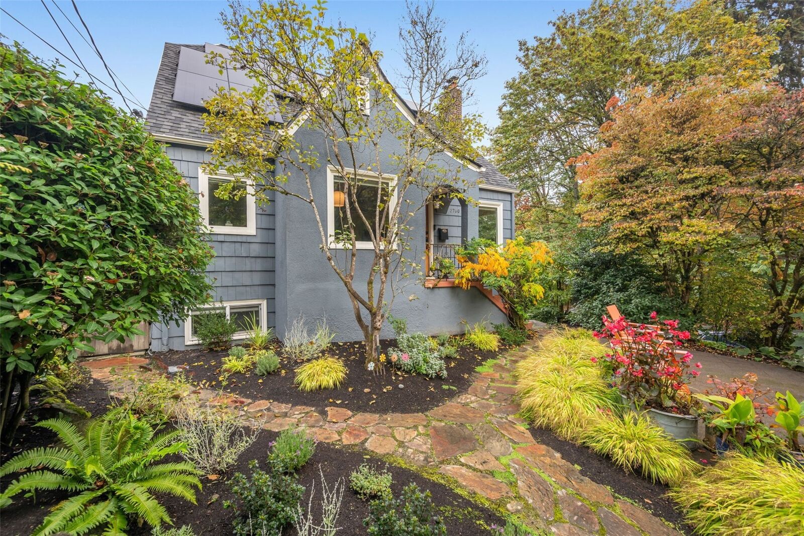 Property Photo:  3760 E Marion Street  WA 98122 