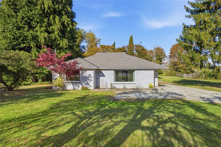 Property Photo:  9921  Taylor Street E  WA 98371 