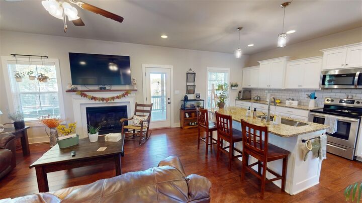 Property Photo: 3048 Equestrian Court KY 42104