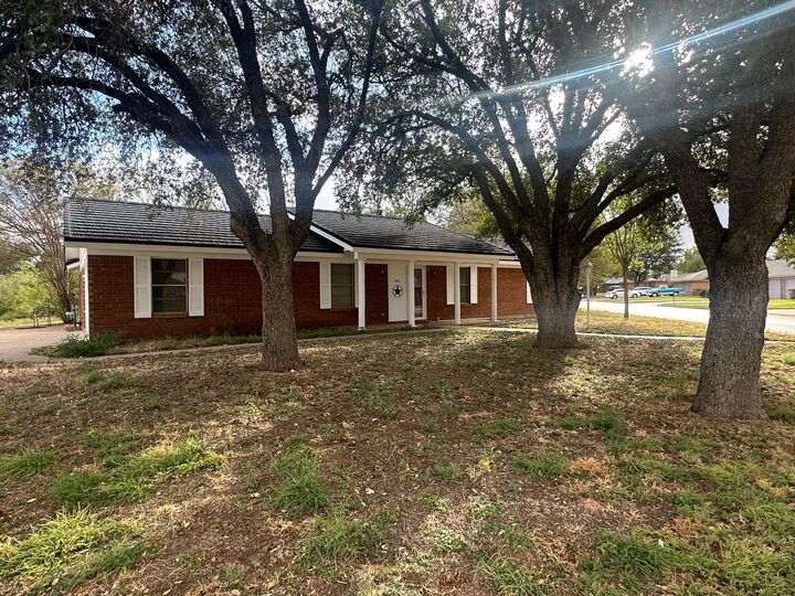 Property Photo:  3506 Westover Terrace  TX 76904 