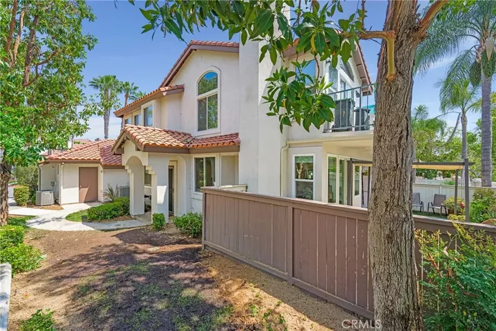 Property Photo:  2 Via Entrada  CA 92688 