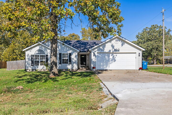 Property Photo: 102 Schimm Circle MO 64834