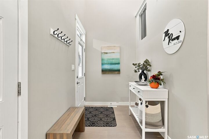 Property Photo:  422 Secord Way  SK S7V 0M1 