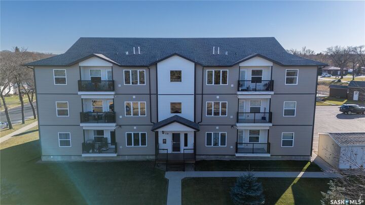 Property Photo:  138 Catherine Street 302  SK S3N 4J5 