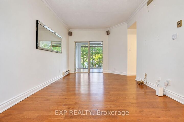 Property Photo:  249 Major Mackenzie Drive E 104  ON L4C 9M8 