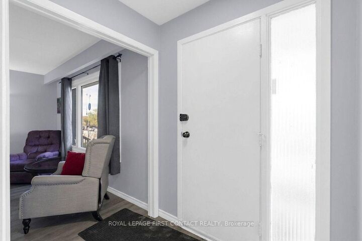 Property Photo:  117 Gowan Street  ON L4N 2P2 