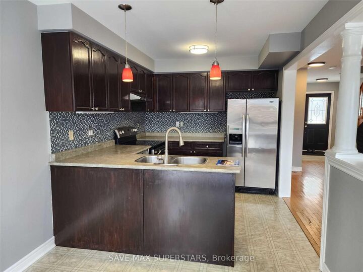 Property Photo:  1 Lister Drive  ON L4N 0L4 