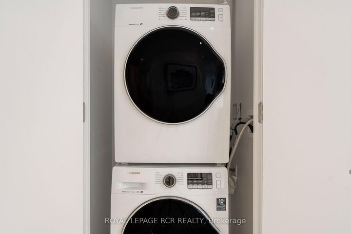 Property Photo:  48 Power Street 1711  ON M5A 0V3 