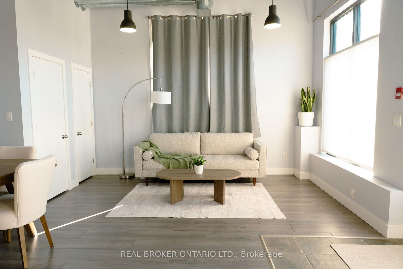 Property Photo:  904 Paisley Road Unit 102  ON N1K 0C6 