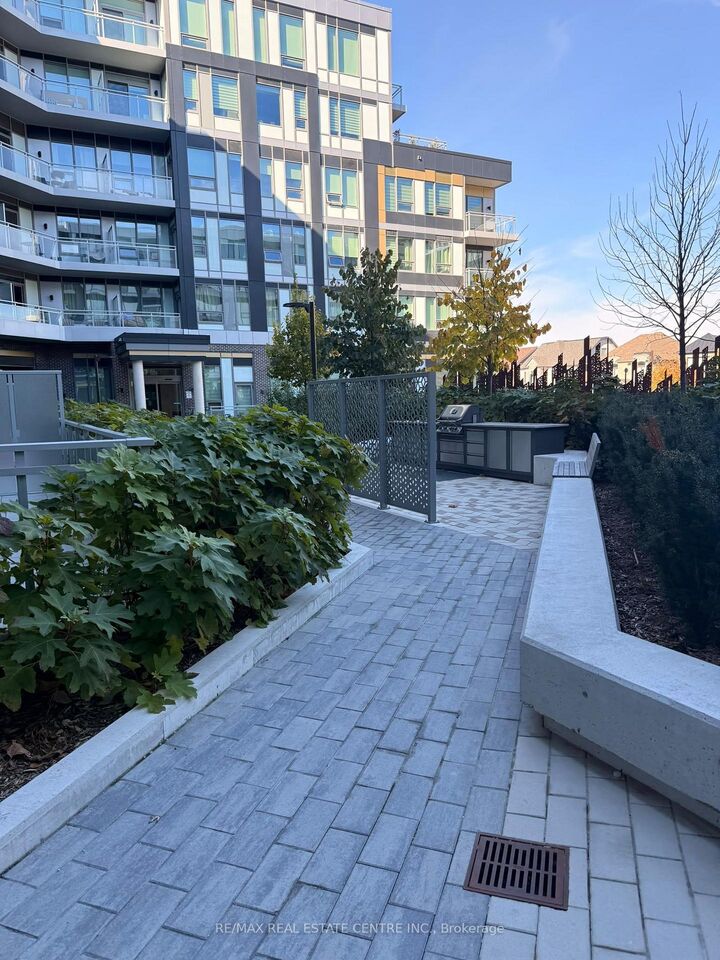 Property Photo:  2501 Saw Whet Boulevard 505  ON L6M 5N2 