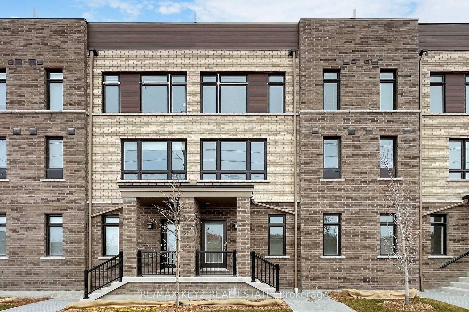 Property Photo:  1865 Pickering Parkway 1204  ON L1V 0H2 