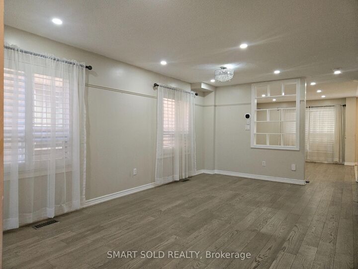Property Photo:  10 Fairhill Avenue # Main + 2nd Floor  ON L7A 2A9 