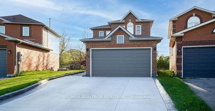 Property Photo:  90 Oke Road  ON L1E 2V2 