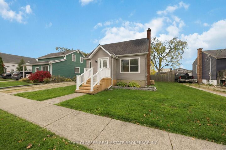 Property Photo:  197 Paget Street  ON N0N 1G0 
