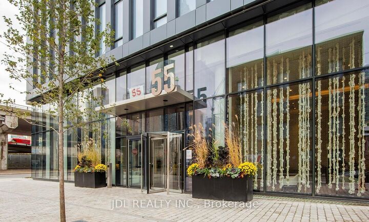 Property Photo:  55 Cooper Street 6101  ON M5E 0G1 