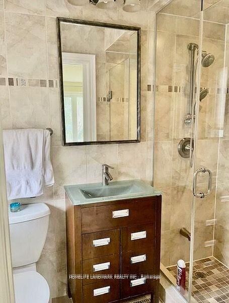 Property Photo:  26 Manorcrest Drive  ON M2N 5K1 