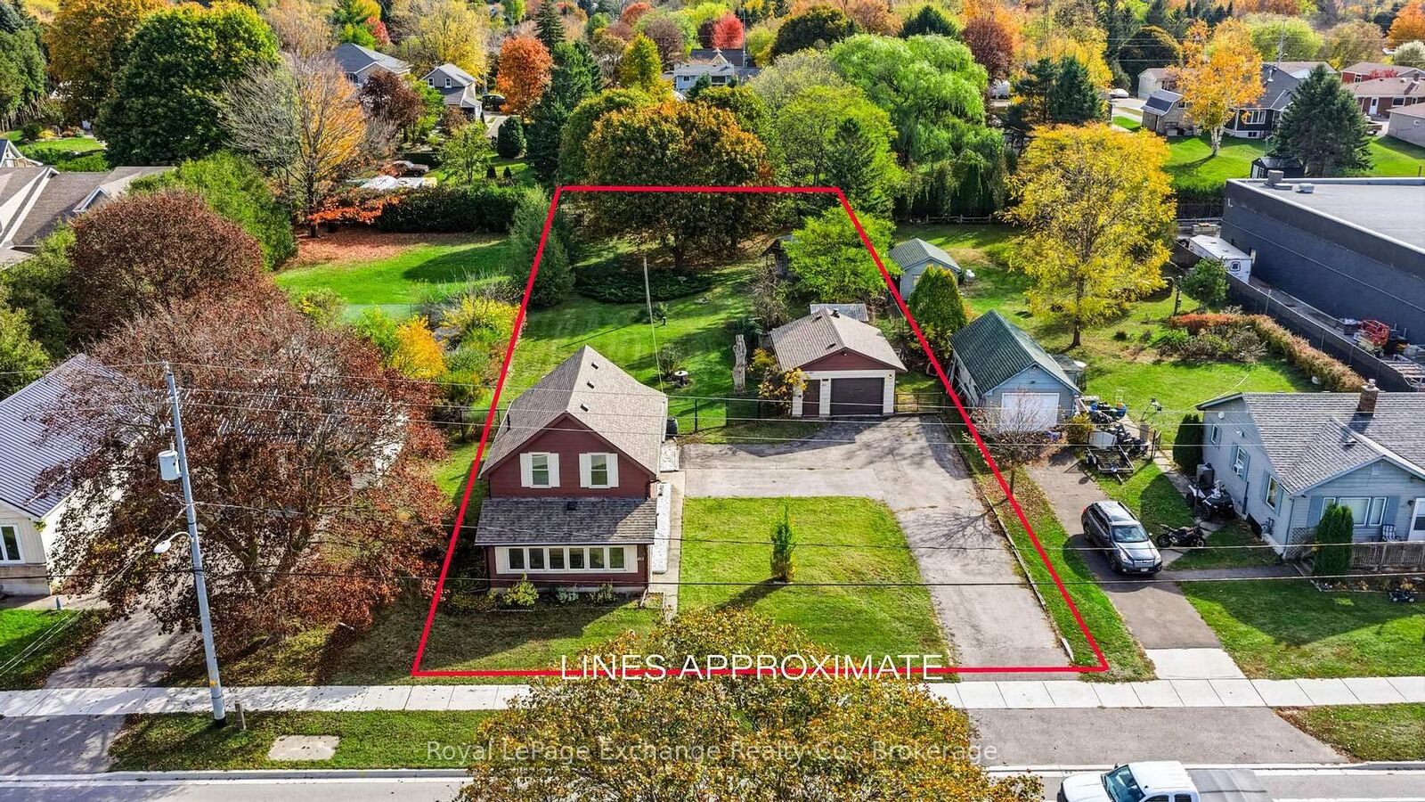 Property Photo:  411 Queen Street  ON N2Z 2R4 