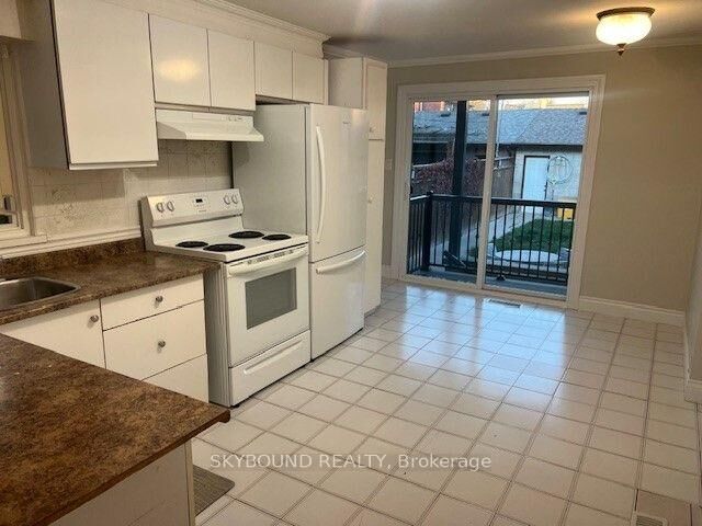 Property Photo:  265A Boon Avenue Main &Amp 2nd Floor  ON M6A 4A1 