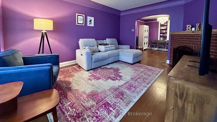Property Photo:  115 3rd A Street W  ON N4K 3J6 