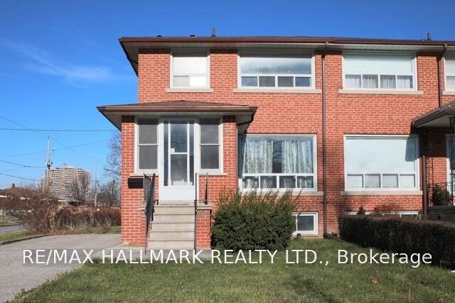 Property Photo:  26 Imogene Avenue  ON M9M 1N7 