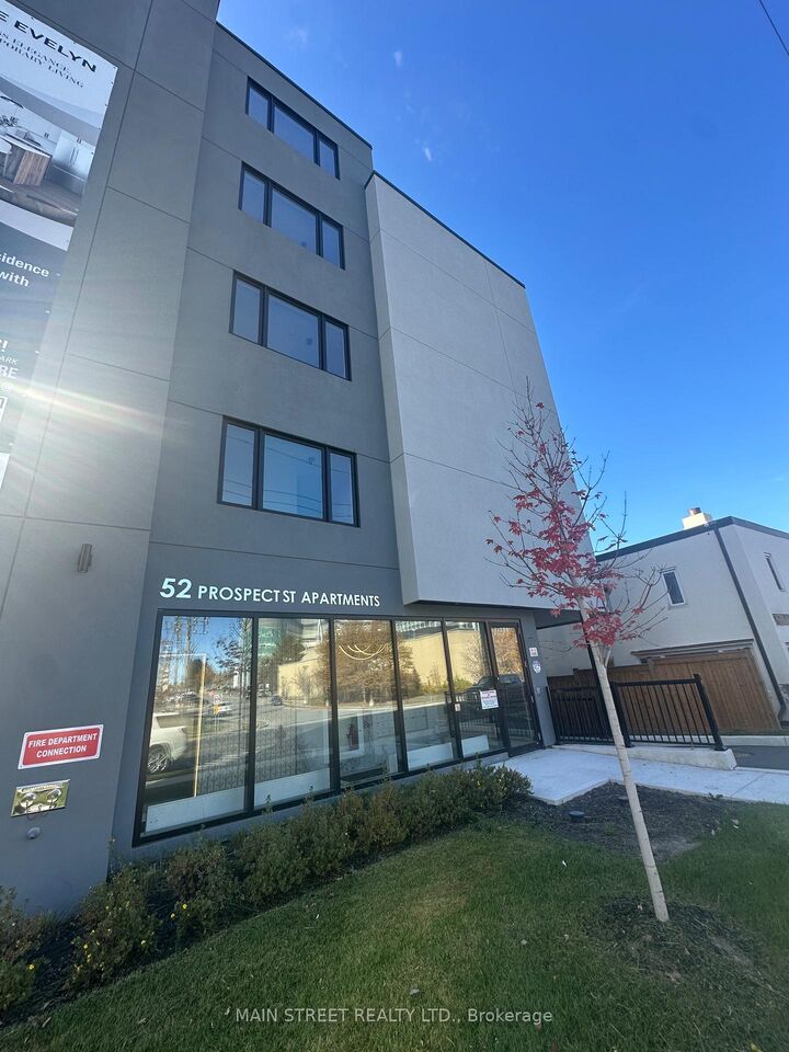 Property Photo: 52 Prospect Street 401 ON L3Y 3S9