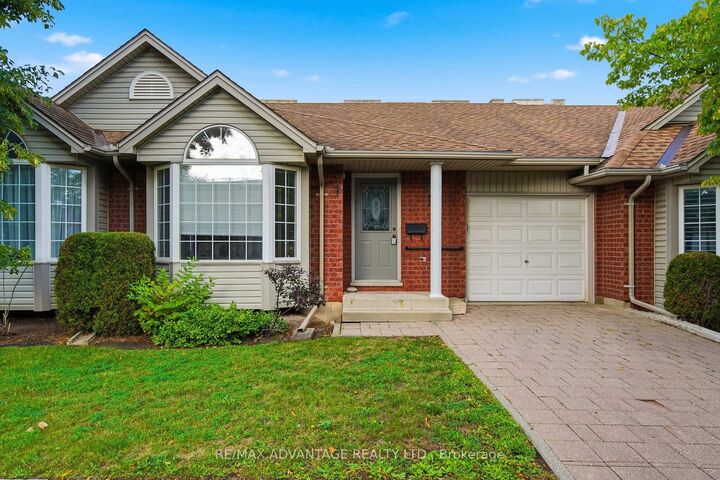Property Photo:  122 Sherwood Forest Square 18  ON N6G 5G8 