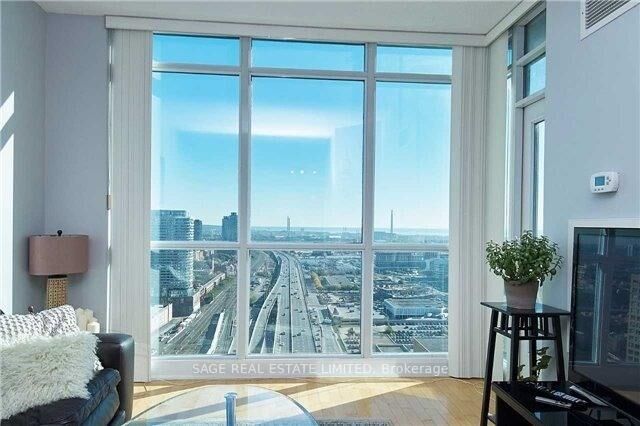 Property Photo:  18 Yonge Street 3507  ON M5E 1Z8 