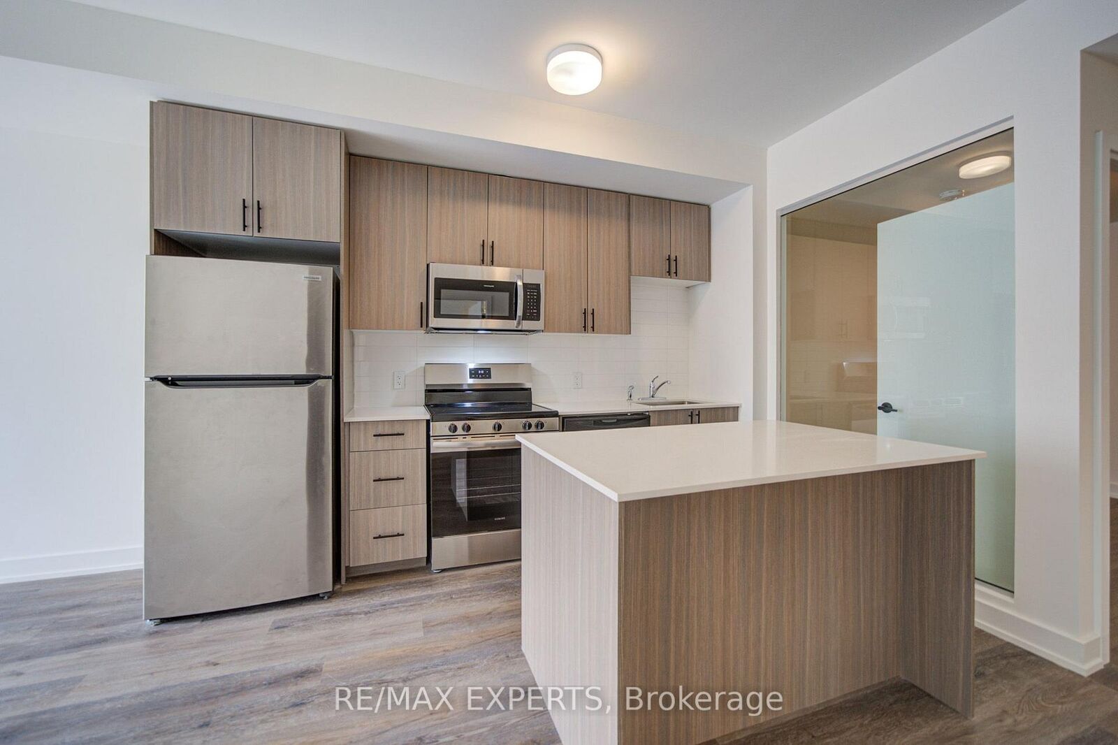 Property Photo:  2475 Old Bronte Road 411  ON L6M 5S7 