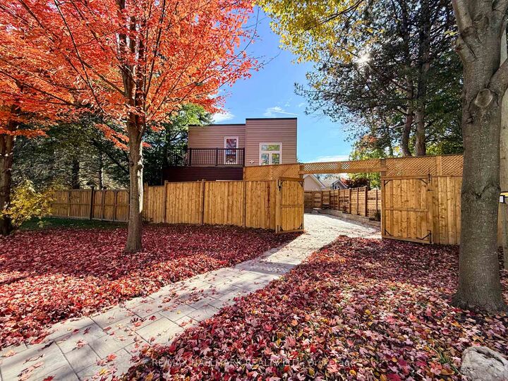 Property Photo:  48R Bradgate Road  ON M3B 1J8 