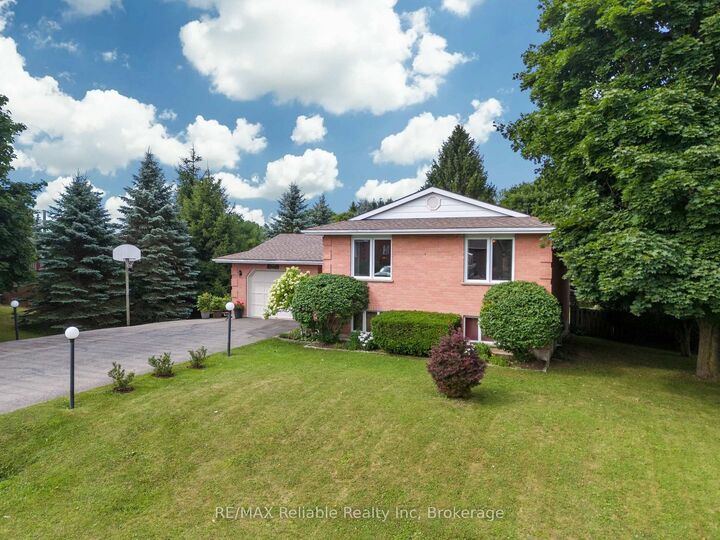 Property Photo:  25 Jordan Drive  ON N0G 1E0 