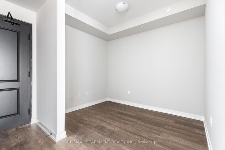 Photo de la propriété:  870 Queenston Road 1211  ON L8G 0B9 
