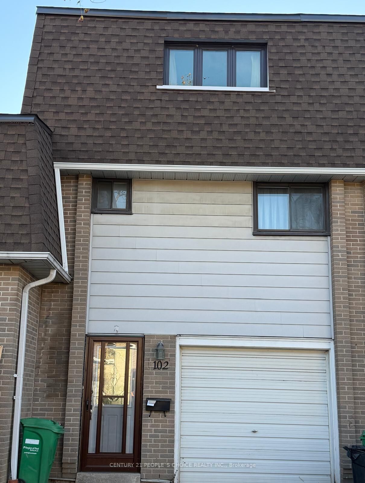 Property Photo: 475 Bramalea Road 102 ON L6T 2X2