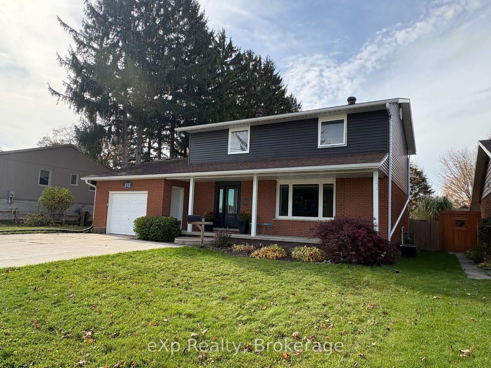 Property Photo:  192 12th Avenue  ON N4N 2S9 