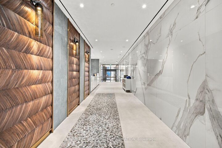 Property Photo:  7890 Jane Street 1612  ON L4K 0K9 