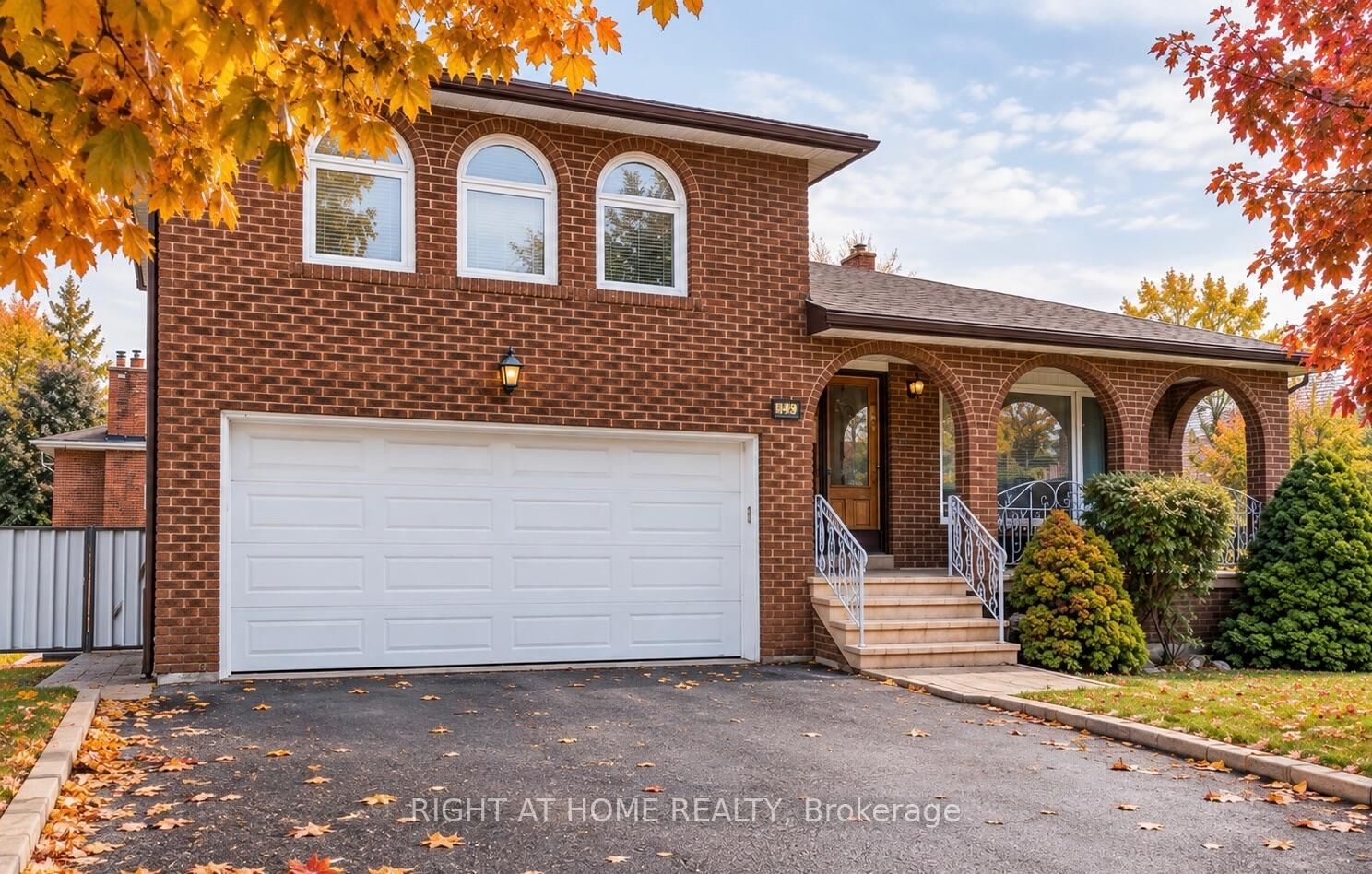 Property Photo: 149 Jeanne Drive W ON L4L 1X8