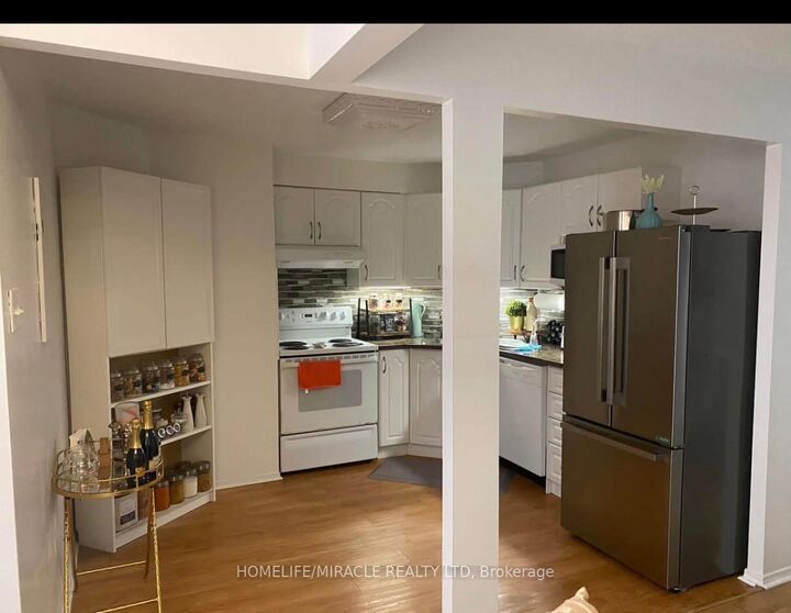 Property Photo:  41 Markbrook Lane 216  ON M9V 5E6 