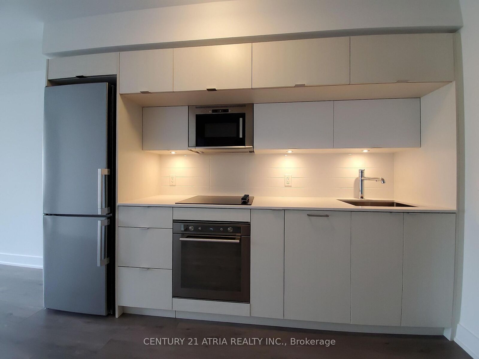 Property Photo:  575 Bloor Street E 901  ON M4W 0B2 