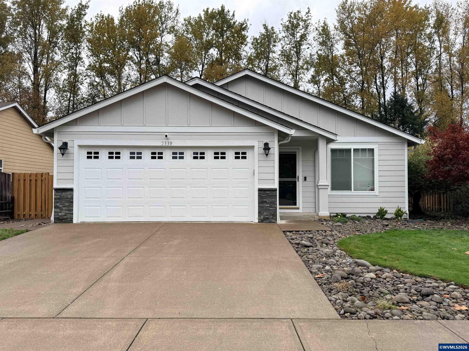 Property Photo:  2339 Equestrian Lp S  OR 97302 