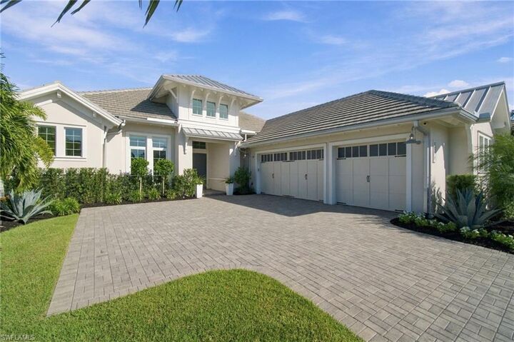 Property Photo:  8777 Santo Domingo Dr  FL 34112 