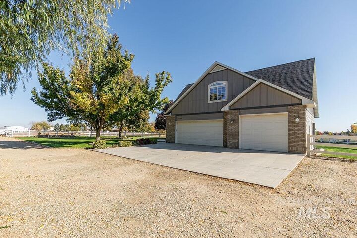 Property Photo:  2769 S Nova Ln  ID 83642 