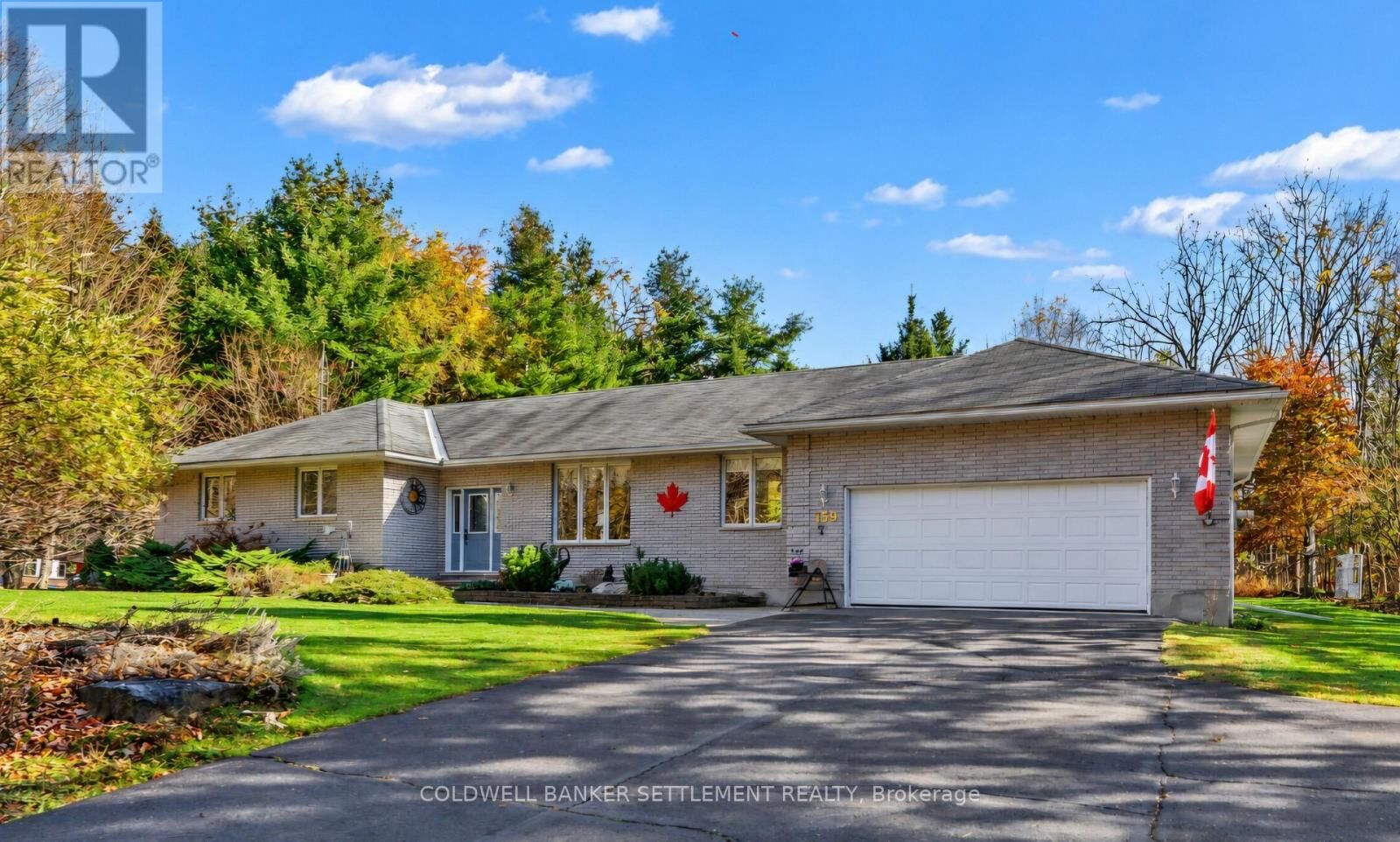 Property Photo:  159 Trillium Drive  ON K7H 0E6 