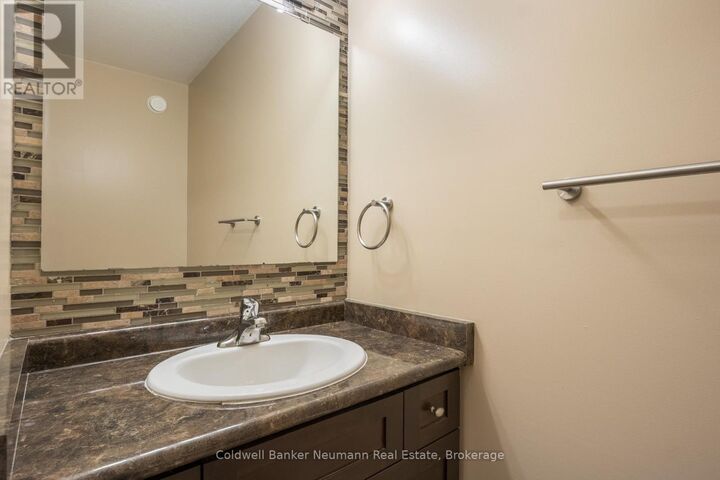 Property Photo:  367 Eastview Road Upper  ON N1E 0J1 