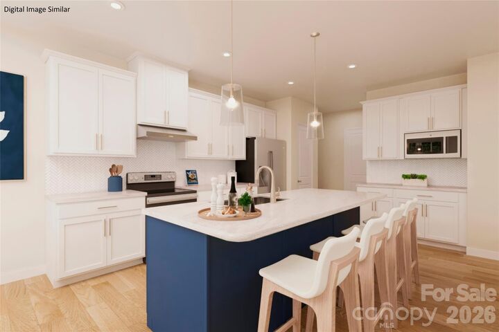 Property Photo: 3229 Ravenfield Drive NC 28213