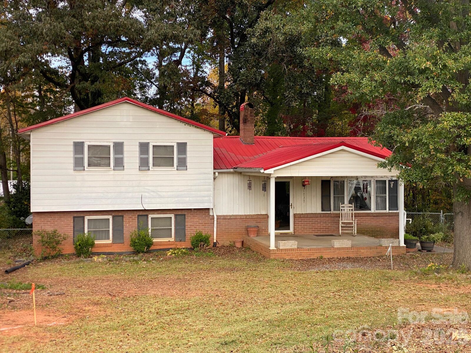 Property Photo: 1737 Triangle Circle None NC 28037