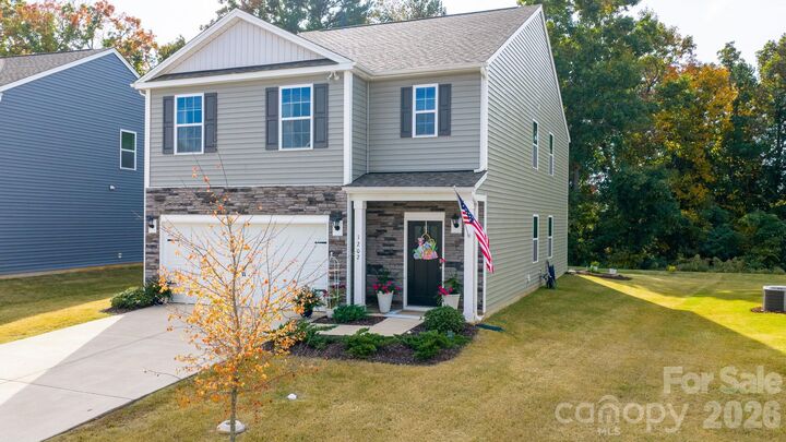 Property Photo:  1202 37th Avenue Lane NE 92  NC 28601 